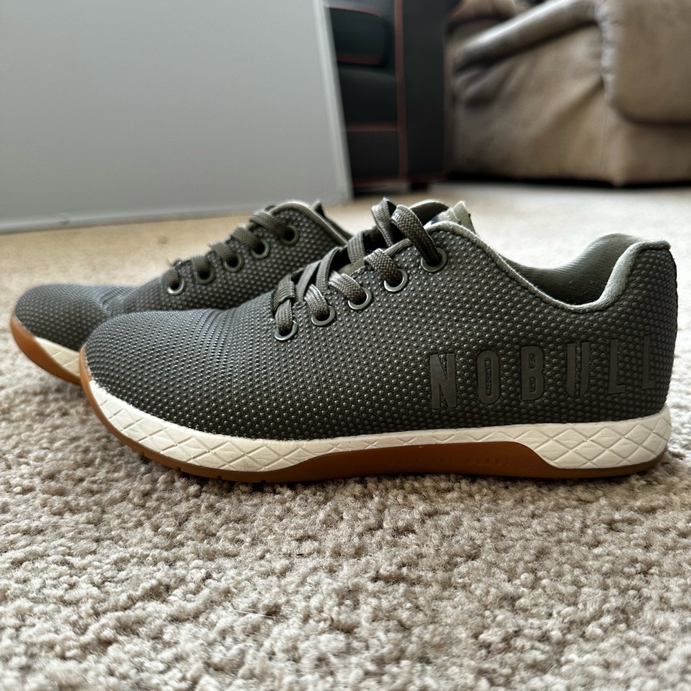 NOBULL Womens Trainer Gum Sole Army Green